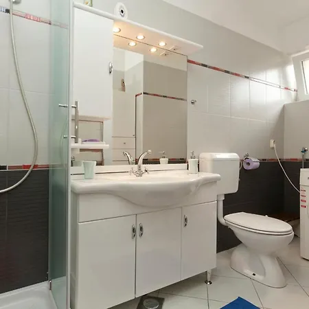 Nade Apartment